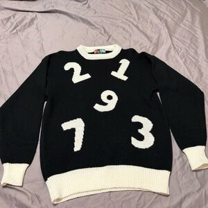 Jigsaw Black and White Number Sweater vintage